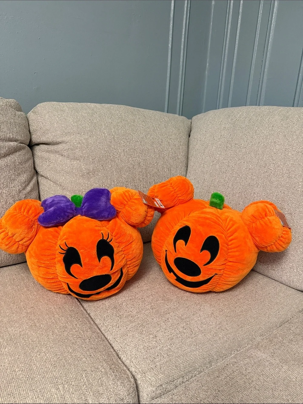 Disney’s Mickey & Minnie Mouse 12” Pumpkin Plush Pillows Halloween Set